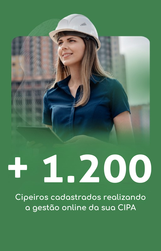 Gestão Online da CIPA - Mostra uma mulher utilizando um tablet, destacando a flexibilidade da plataforma Cipa Cloud para ser usada em dispositivos diversos, com o número de colaboradores que fazem a gestão online da CIPA com a plataforma Cipa Cloud.
